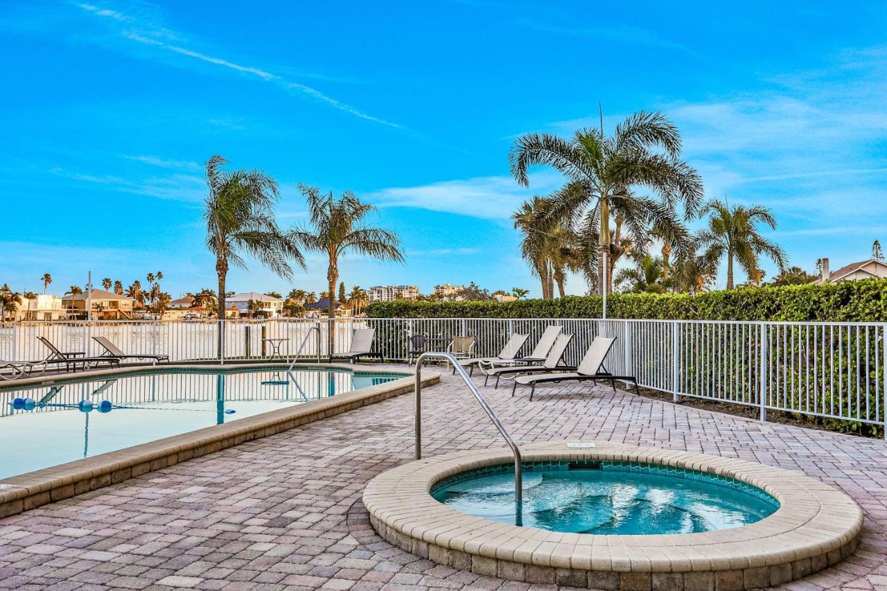Apartamento Palms Of Treasure Island 405 St. Pete Beach Exterior foto