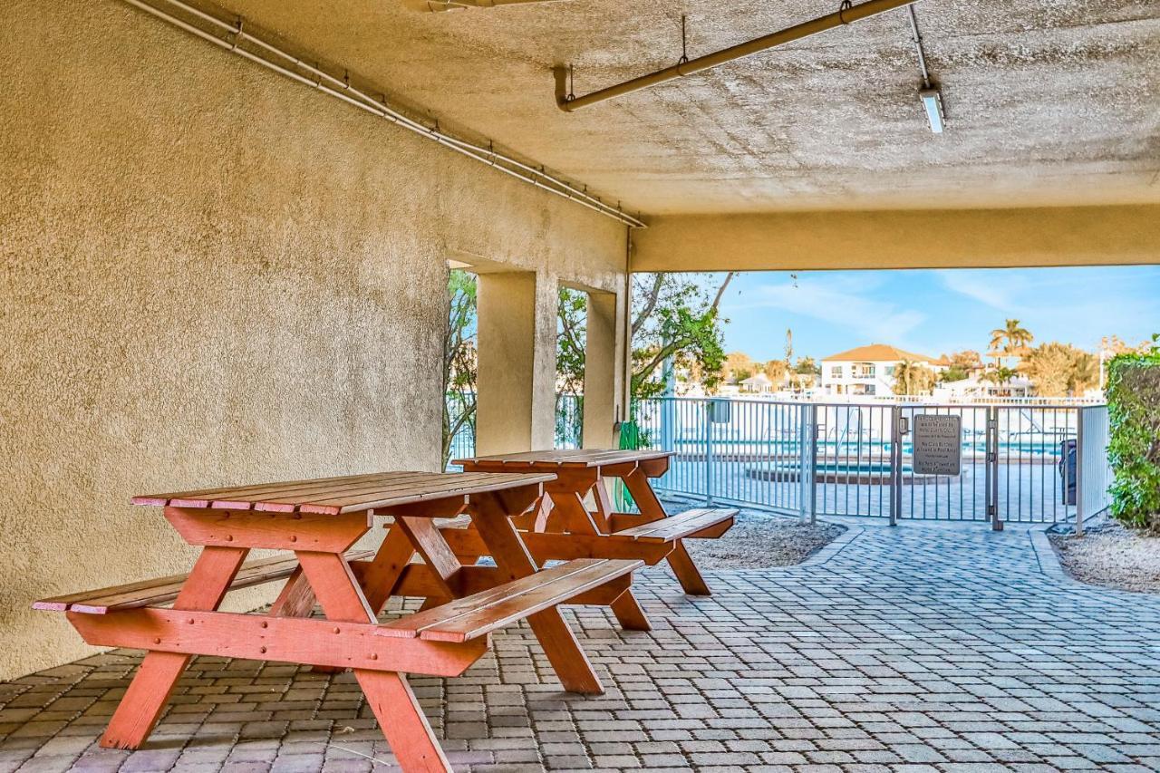 Apartamento Palms Of Treasure Island 405 St. Pete Beach Exterior foto